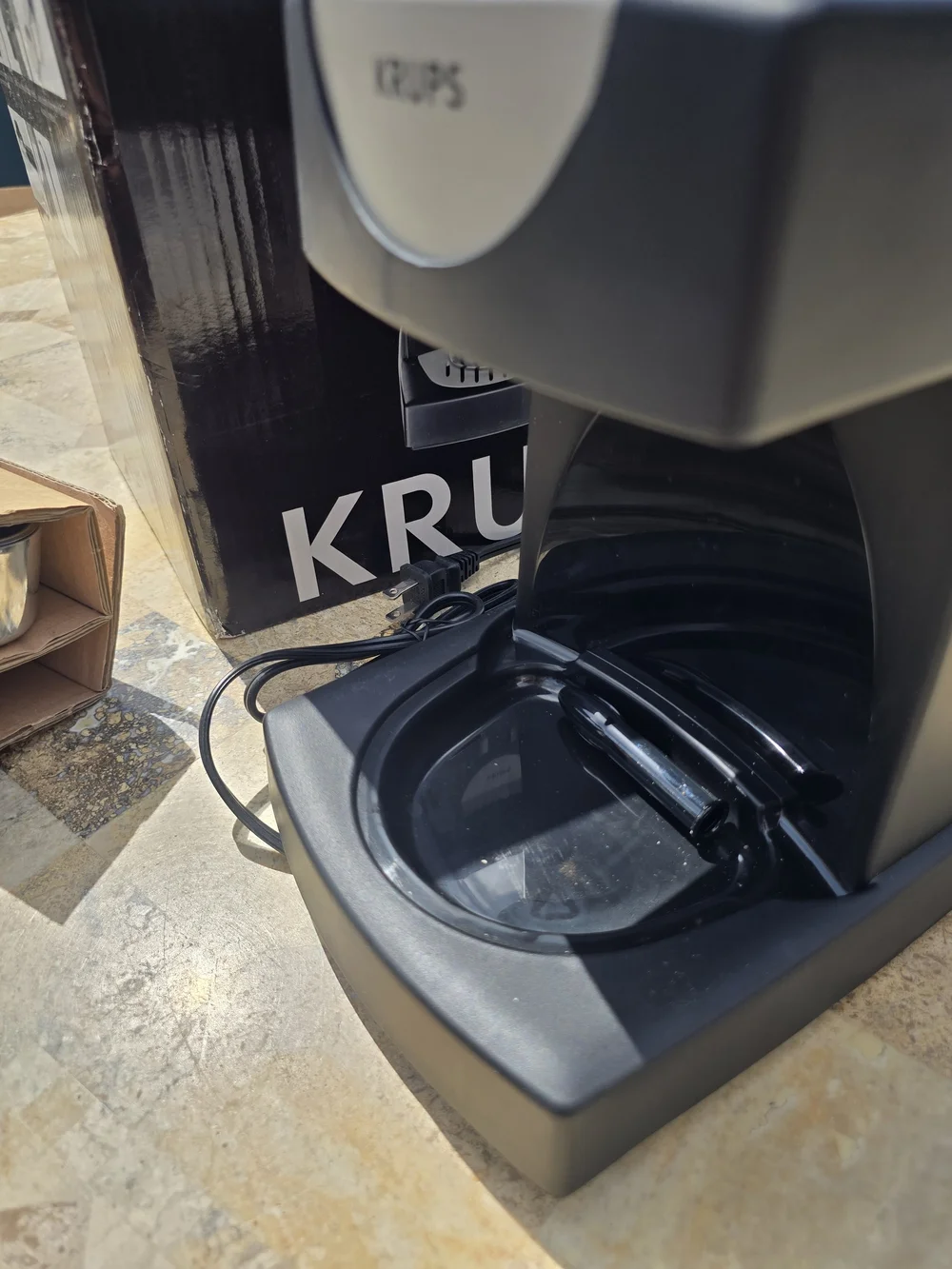 New KRUPS Steam Espresso Machine FND1 — Black Complete With Box